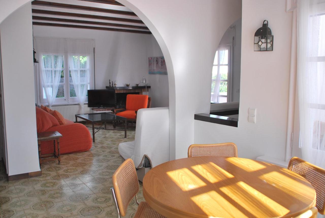 Es Caials Apartment Cadaques Ngoại thất bức ảnh