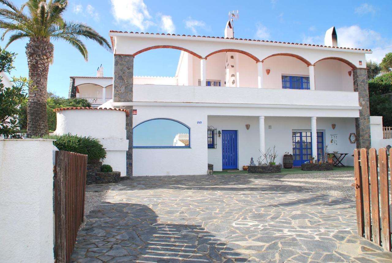 Es Caials Apartment Cadaques Ngoại thất bức ảnh