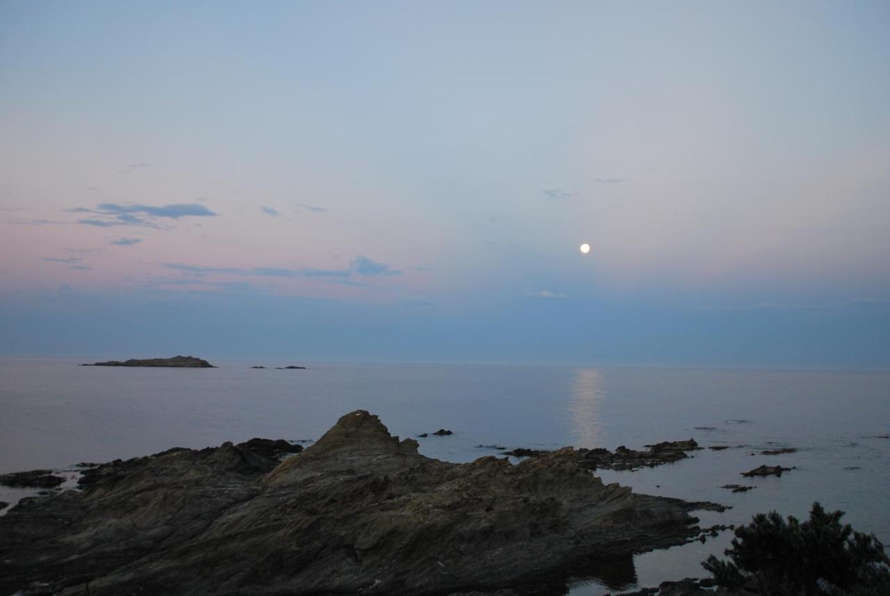 Es Caials Apartment Cadaques Ngoại thất bức ảnh