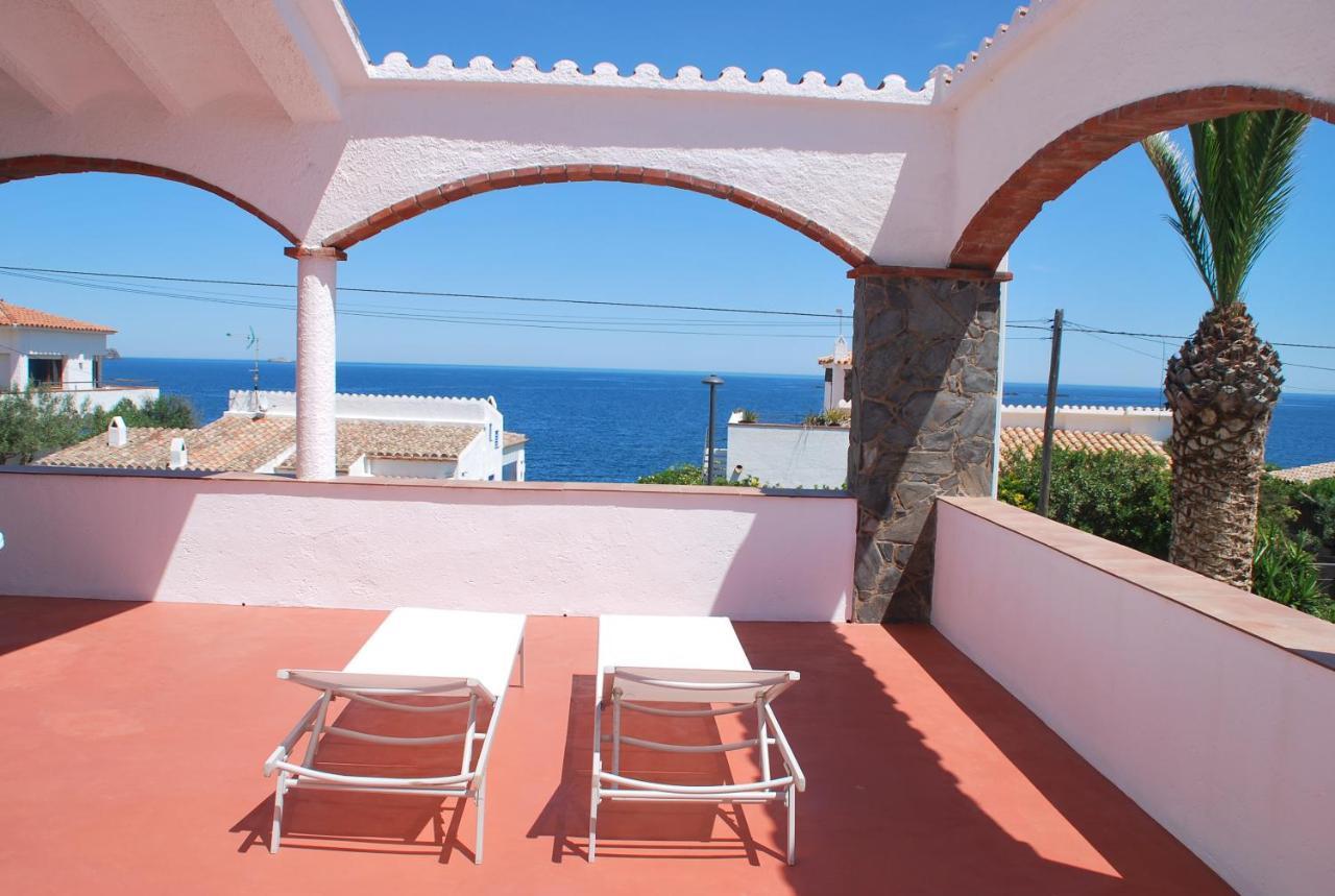 Es Caials Apartment Cadaques Ngoại thất bức ảnh